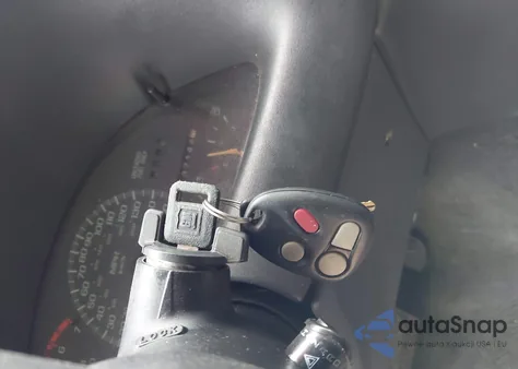 1997 Chevrolet Camaro Z28 z USA, uszkodzony, nr VIN 2G1FP22P1V2106094